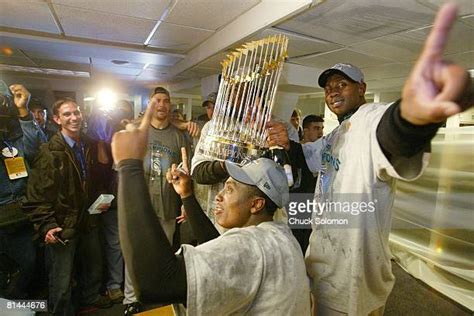 World Series Game 6 Marlins V Yankees Photos And Premium High Res