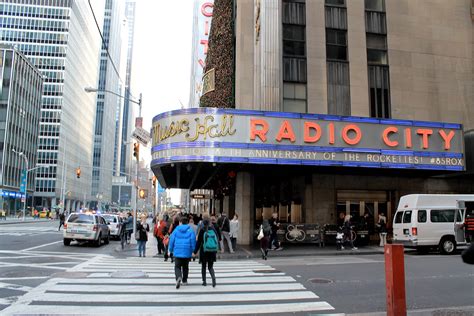 Radio City Music Hall In New York Explore The Showplace Of The Nation