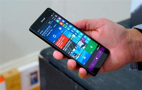 Microsoft Lumia 950xl First Impressions Video
