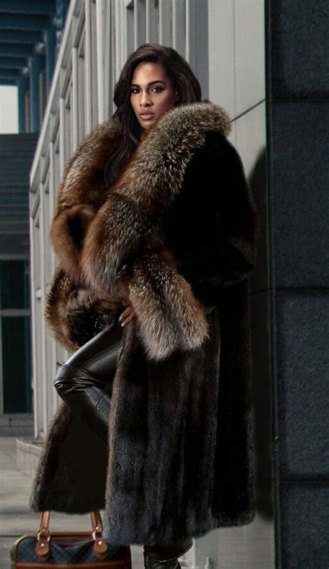 our top ways to wear faux fur this winter style of the city magazine atelier yuwa ciao jp
