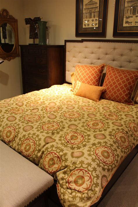 Then, pile on bedding in dark tones for a moody effect. RI Design Center/Thomasville #RIDC #DesignCenter #RI # ...