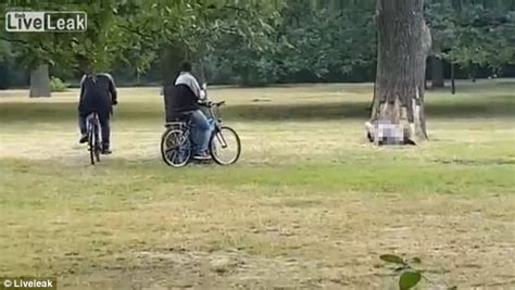Couple Have Sex In A German Park In Broad Daylight As Onlookers Just Point And Laugh Daily