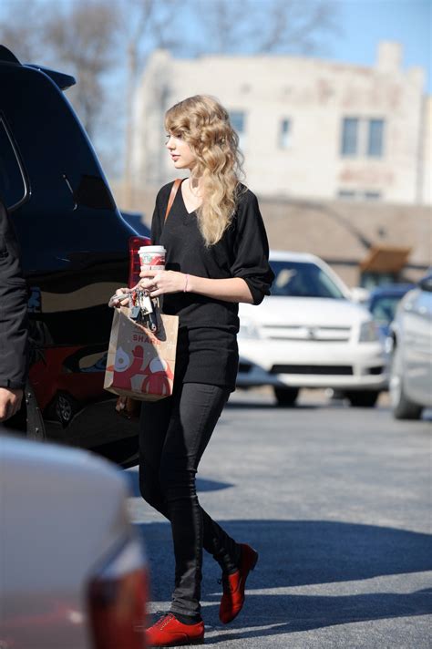December 1 Leaving Starbucks In Nashville Tennessee Taylor Swift