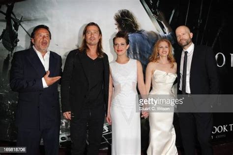 Ludi Boeken Brad Pitt Daniella Kertesz Mireille Enos And Director