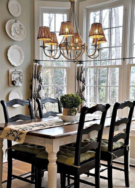 20 Rustic French Country Dining Room