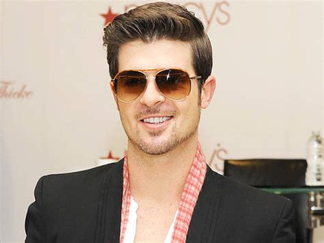 Robin Thickes Album Release Party For Sex Therapy Puts Partygoers In