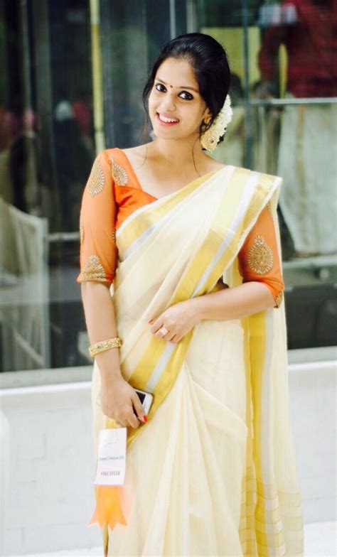 Latest kerala saree with contrast blouse designs/onam special this channel is for general information purpose only.we just make beautiful dress,saree collections,jewelry. Kerala saree Traditional silver and gold kasavu saree ...