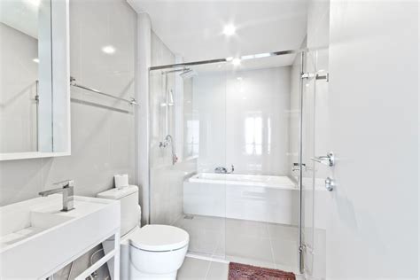 15 Beautiful Small Bathroom Designs