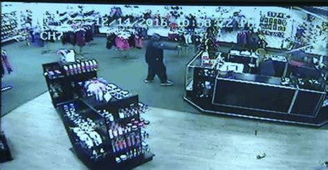 Adult Store Employees Scare Off Armed Robber By Throwing Dildos Video