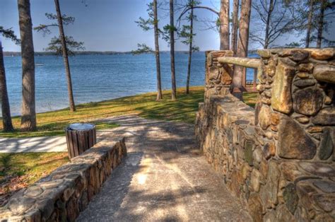 10 Gorgeous Lakes In Georgia That Are Demanding Your Attention This