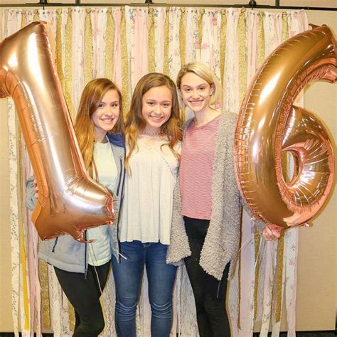 How To Plan The Perfect Sweet 16 Party Pink And Gold Sweet 16 Party