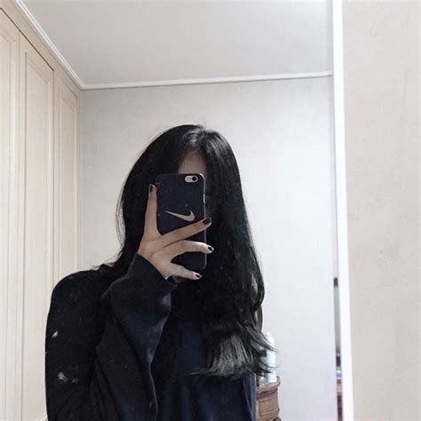 Pin Oleh Bella Di Mirror Selfie From Pinterest Fotografi Gadis Gaya Jalanan Wanita Gaya Ulzzang