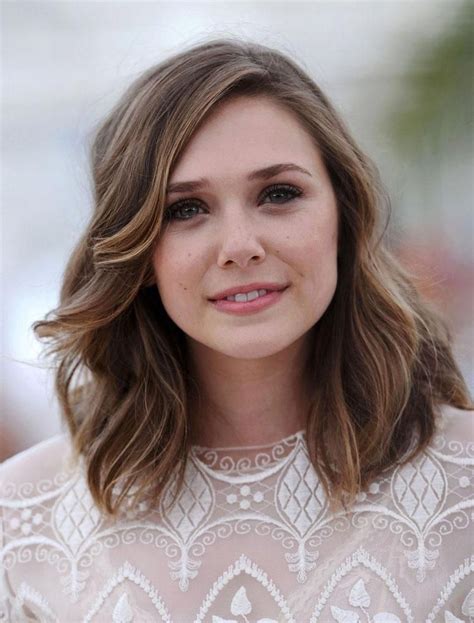 Women with curly hair and a round face often shy away from a bang in order to avoid adding even more volume to the full face. Pin on Hairstyles