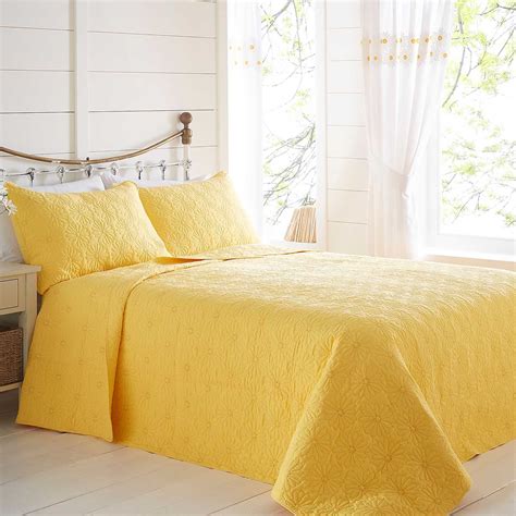 Over time white bed sheets & linens may become yellowed, this is due to a couple of reasons. Daisy Border Bedspread | Yellow bed sheets, Bed spreads ...