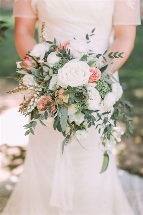 25 Creative And Unique Succulent Wedding Bouquets Ideas Stylish Wedd Blog