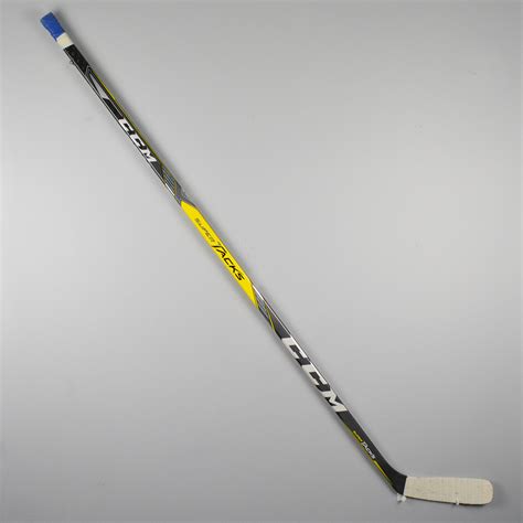 Edmonton oilers' connor mcdavid has been using the same curve since he was ten years old, this is the stick he uses in nhl games. Lot Detail - Connor McDavid - Edm. Oilers - Game-Used CCM ...