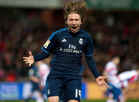 Welcome to the official page of luka modrić. Luka Modric screamer ensures Real Madrid keep up with ...