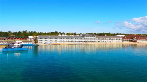 Hamilton Inn Select Beachfront Mackinaw City Michigan Us