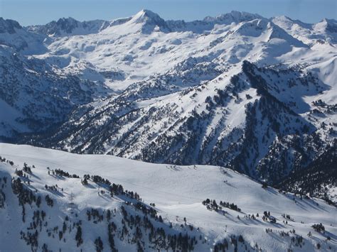 Baqueira Beret Ski Resort Info Guide | Baqueira-Beret Pyrenees Spain