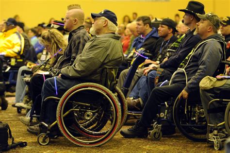 Luke Airmen Assist Disabled Veterans At Ski Clinic Air Force