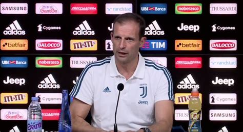 Un massimiliano allegri visibilmente commosso e con la voce rotta per l'emozione ha spiegato le ragioni dell'addio alla juventus in conferenza stampa insieme ad andrea agnelli. Allegri: "De Sciglio recuperato, Buffon e Chiellini non ...