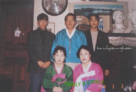 Song seung heon finds love in china. SSH FAMILY