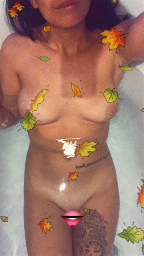 Suzie Grime Topless Sexy Photos Porn Pic