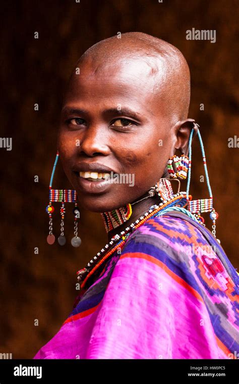 Kenyan Woman Ears Hi Res Stock Photography And Images Alamy