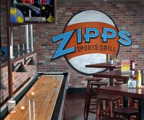 Champs sports grill 1611 n. Join the Happy Hour at Zipps Sports Grill in Chandler, AZ ...