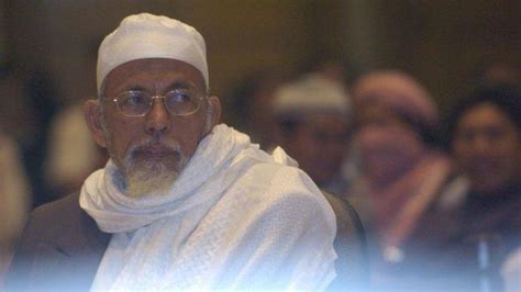 Pakai Kursi Roda Ustaz Abu Bakar Baasyir Untuk Pertama Kalinya Ikuti