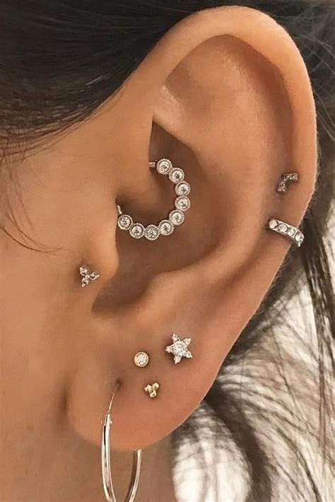 15 Trendy Stacked Lobe Piercing Ideas To Try Right Now Styleoholic