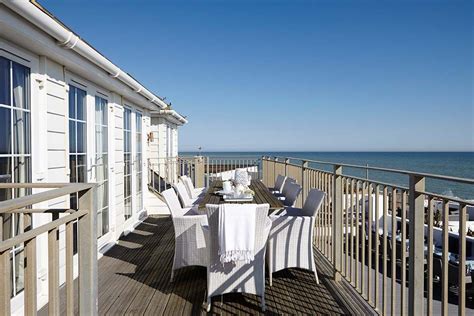 New England Beach House Luxury Self Catering In W Sussex Beach Holiday