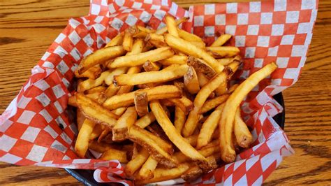 Basket ‘o Fries Mortys Pub