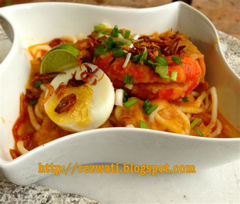 Di penang mee udang adalah salah satu tarikan utama makanan melayu yang paling top dan sedap. Wind of Change: MEE UDANG SUNGAI DUA