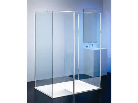 The solution is one of aquatica's very stylish and yet practical curved glass shower cabins. Free standing glass shower cabin MODULA MX-2 by Provex ...