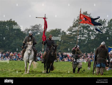Battle Of Hastings Reenactment Stock Photo Alamy