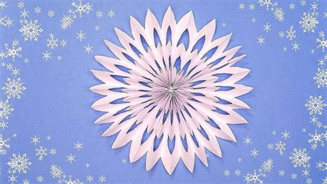 How To Make Paper Snowflakes Snowflakes With Paper Diy Christmas Decor