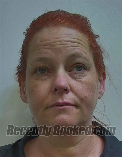 recent booking mugshot for lisa michelle thompson in montgomery county alabama