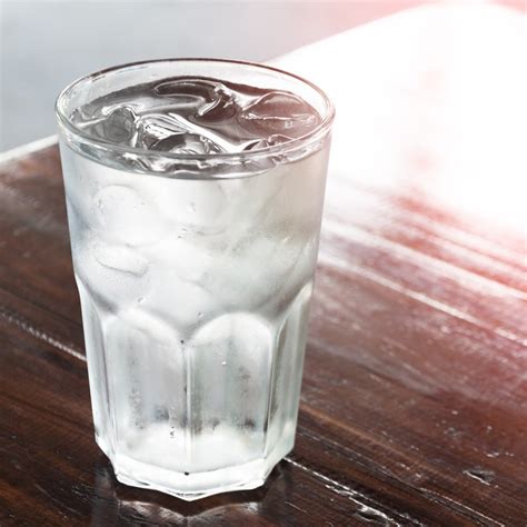 See more ideas about glass, water, fresh water. How Much Water Should You Drink a Day? Dehydration Effects ...