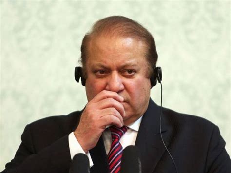 panama papers scandal pakistan to arrest former pm nawaz sharif at airport upon return from london