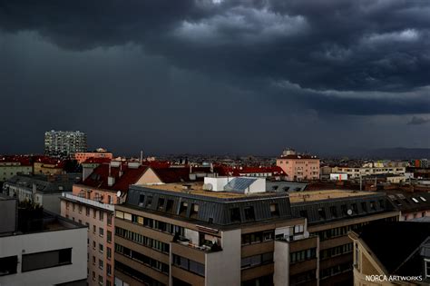 16 °c / 26 °c. Unwetter über Wien - West - Rudolfsheim-Fünfhaus