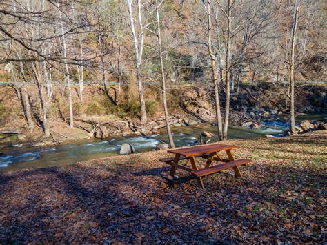 41 Fontana Woods Ln, Bryson City, NC 28713