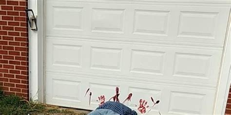 tn sheriff dead body is actually great halloween display and it s scaring the neighbors