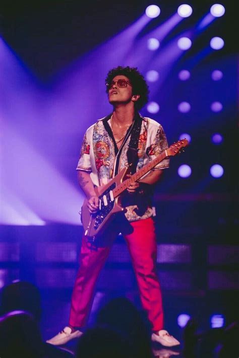 Buy bruno mars tickets online 24/7 right here for all bruno mars dates. | Bruno mars, Live at the apollo, Bruno mars tickets