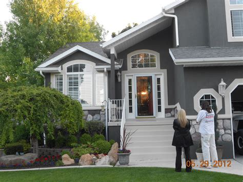 Committing to a paint color for the exterior of your home is, well, quite the commitment. Pin by Andrea Hoogwerf on Florida Home | House paint ...
