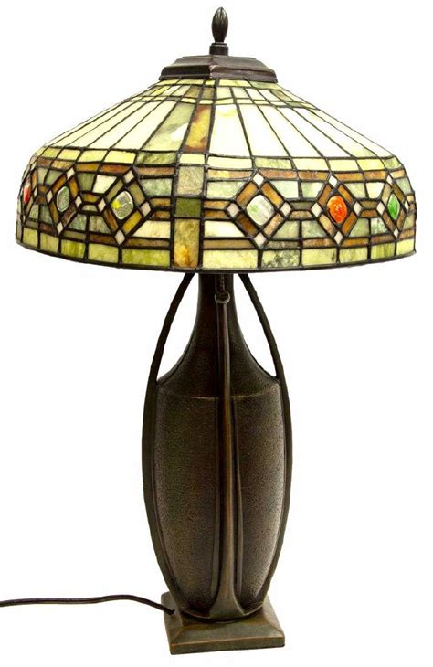 Item 63387055 Quoizel Arts And Crafts Style Leaded Glass Lamp