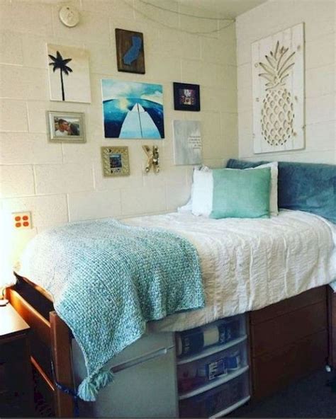 70 Good Simple And Cozy Dorm Room Layout Ideas On A Budget Cozy Dorm