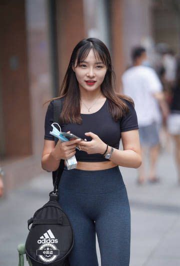 Pin by กำนน เปาะ on Yoga pants Fitness wear outfits Asian beauty