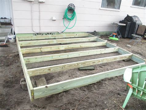 How I Built my DIY Floating Deck for less than $500 - Pretty Passive