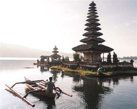 Ulun danu bratan temple : Visit Pura Ulun Danu Bratan Temple Bali — The Bali's most ...